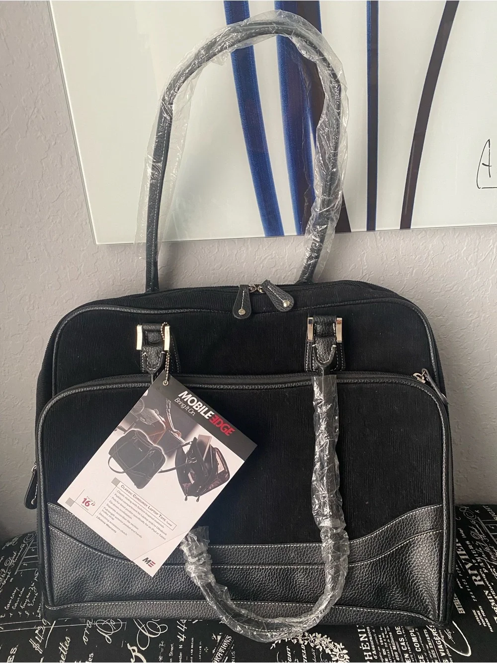 16’’ Mobile Edge Classic Corduroy laptop Tote. Large